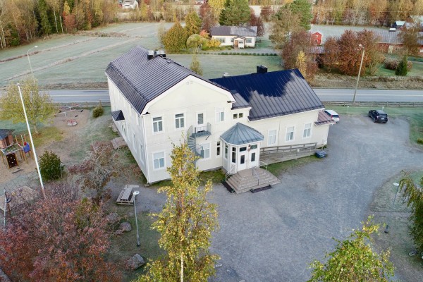 Koulurakennus Sundbyssä.