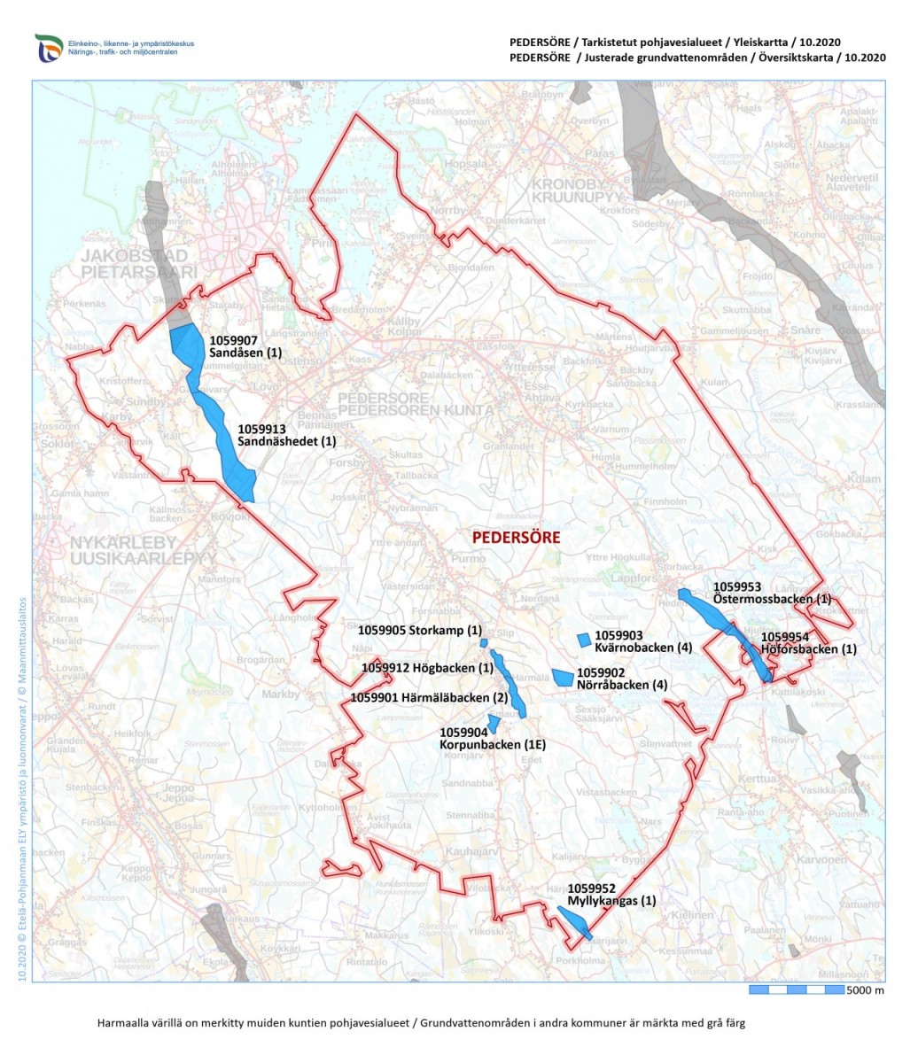 Karta där grundvattenområdena i Pedersöre är märkta på kartan.